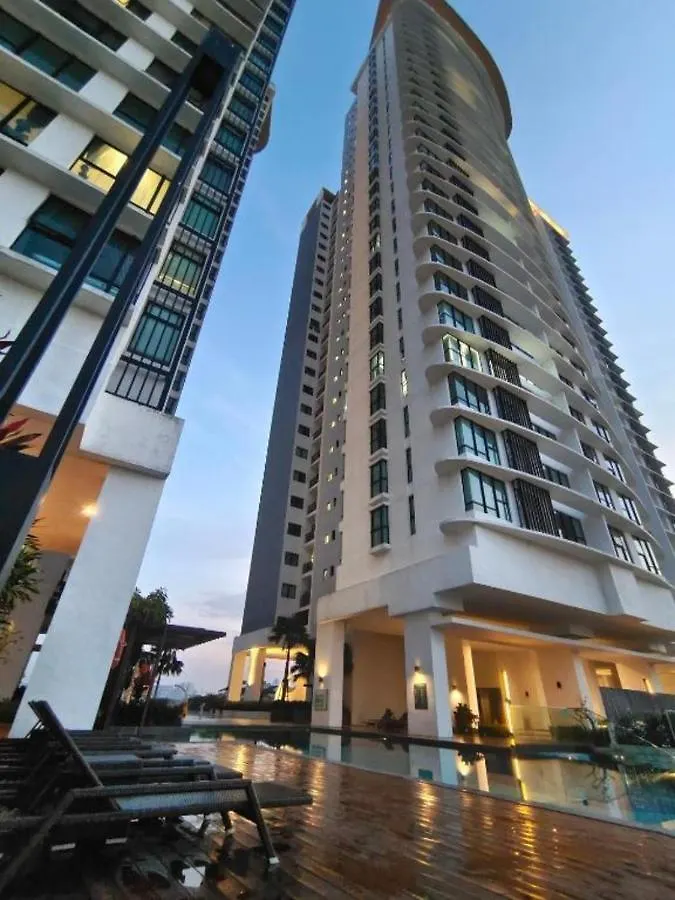 Mid Vally Southkey Jb, 2Br, Wifi, 7 Mins To Ciq , 5-7Pax Johor Bahru